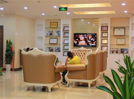 中国脸部去黄褐斑大型正规美容医院排名top10强一一公布！中国台湾星和整形美容诊所医美天花板！