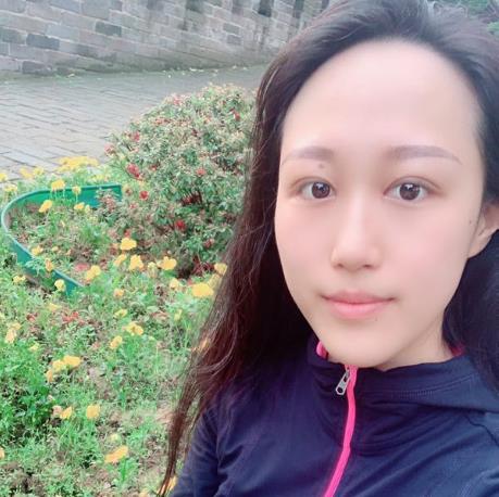 上海华美杨亚益做眼部修复案例效果对比图