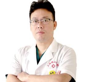 上海南山医院美容外科王虎军医生