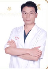 珠海陆达美容外科医院杨荣坤医生
