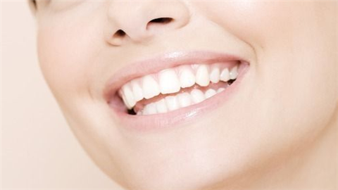 牙齿美白哪种方法好？