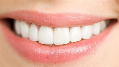 牙齿贴面能维持多久？
