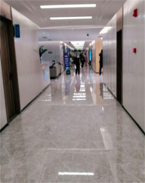 浙江大学医学院附属第一医院整形美容科_走廊