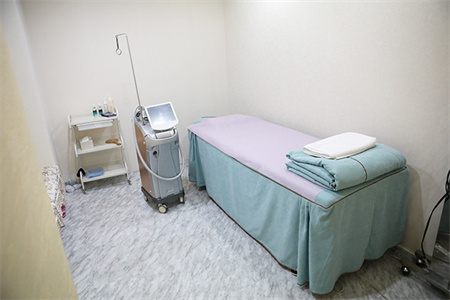 扬州和平医院整形美容科_激光室