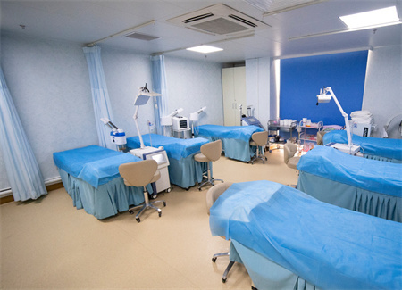 西安第四军医大学西京医院整形美容外科研究所_皮肤治疗室
