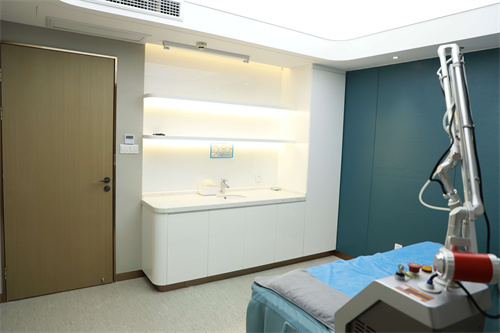 天津市第三中心医院美容整形科_治疗室